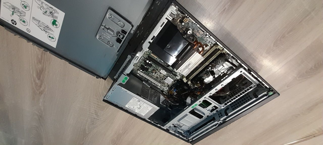Hp EliteDesu 800 G1 SFF