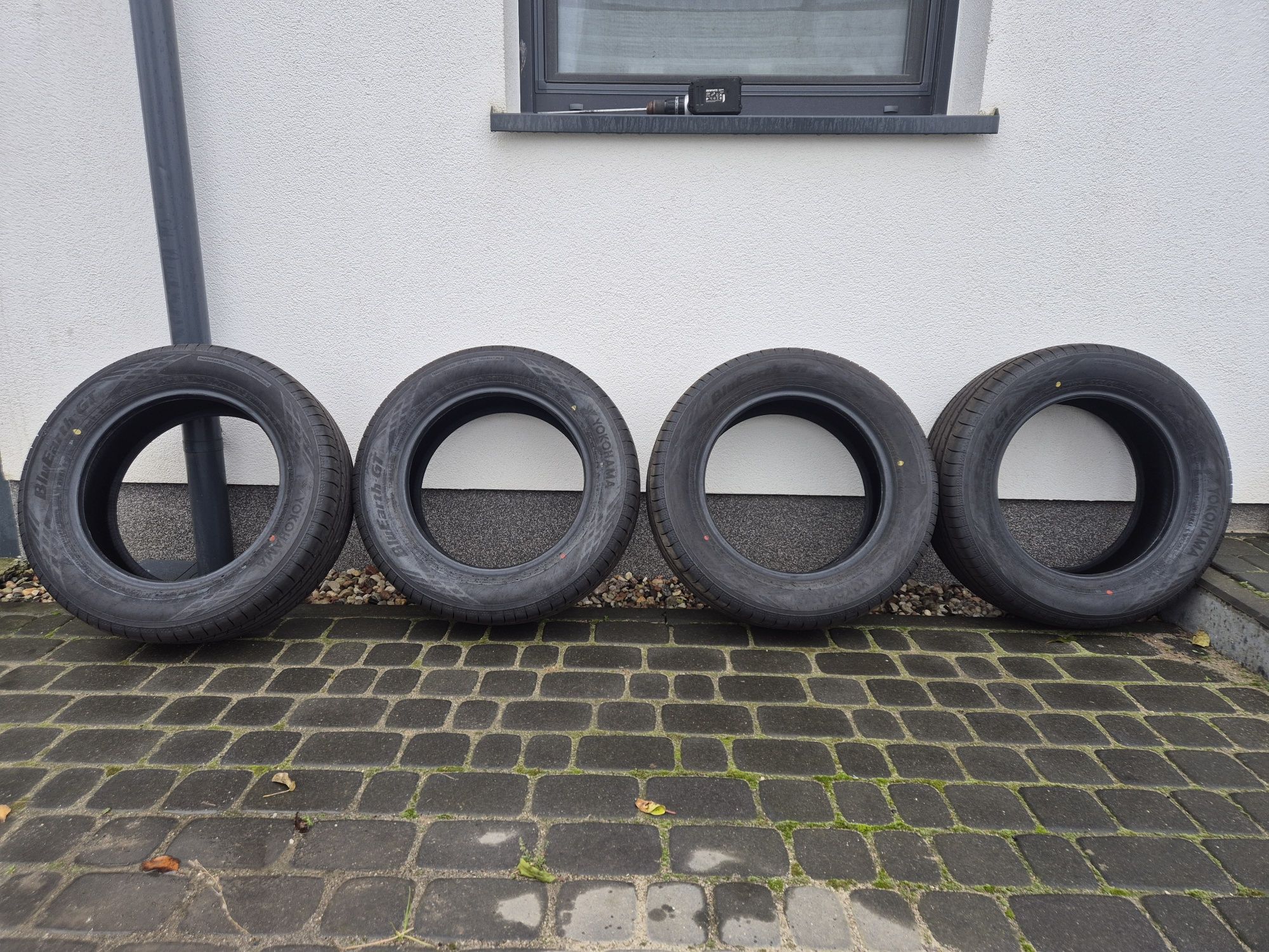 Opony letnie nowe 205/60 R16 Yokohama BluEarth