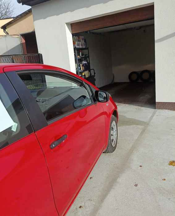 fajna Toyota Yaris dla kobiety i nie tylko