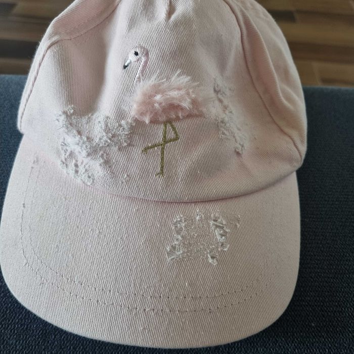 Czapka z daszkiem reserved