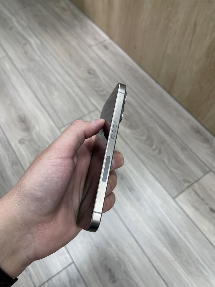 iPhone 15Pro 256Gb Natural titanium eSIM