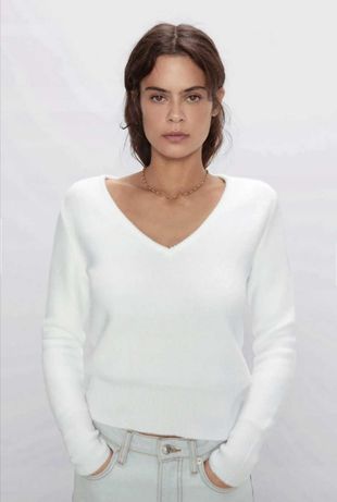 ZARA biały sweter z dekoltem w serek S