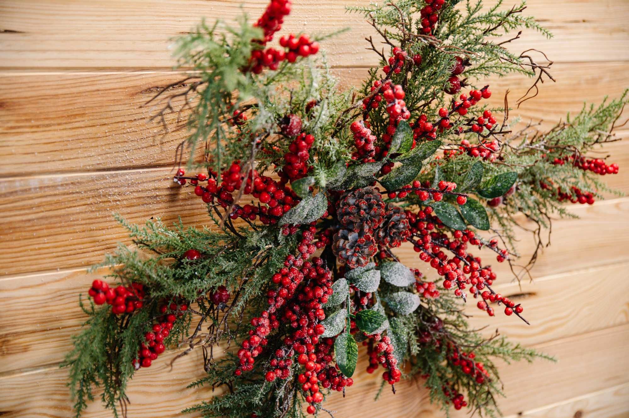 Cenário de Natal - Casa de Madeira com escorrega