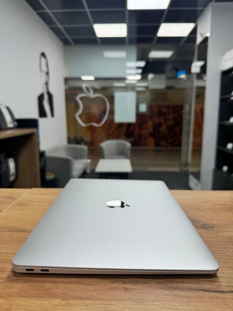 Macbook Air 2020 (M1/16gb/ 512 ssd ) офіційна гарантія