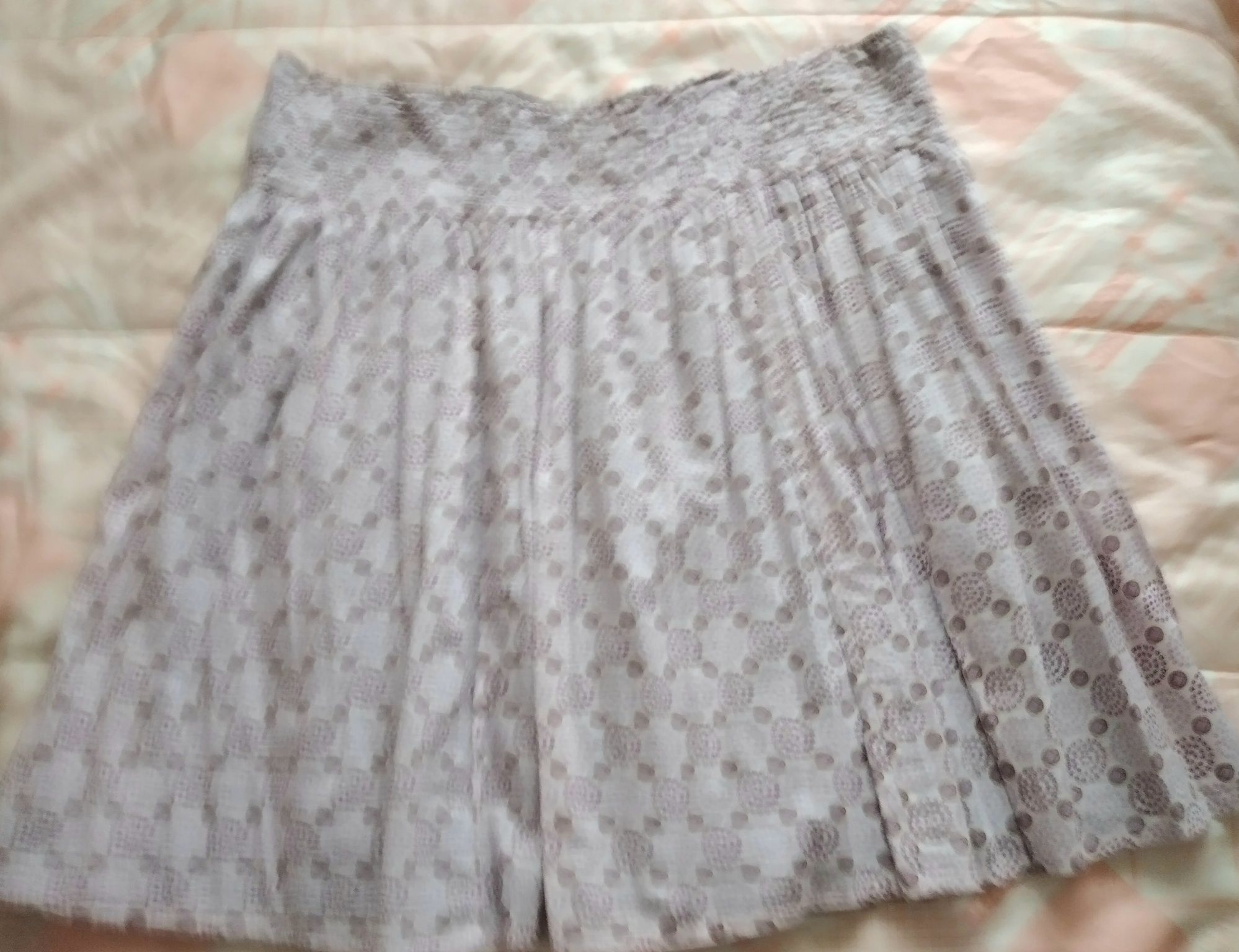 Saia tamanho 42, marca JUST by Girls