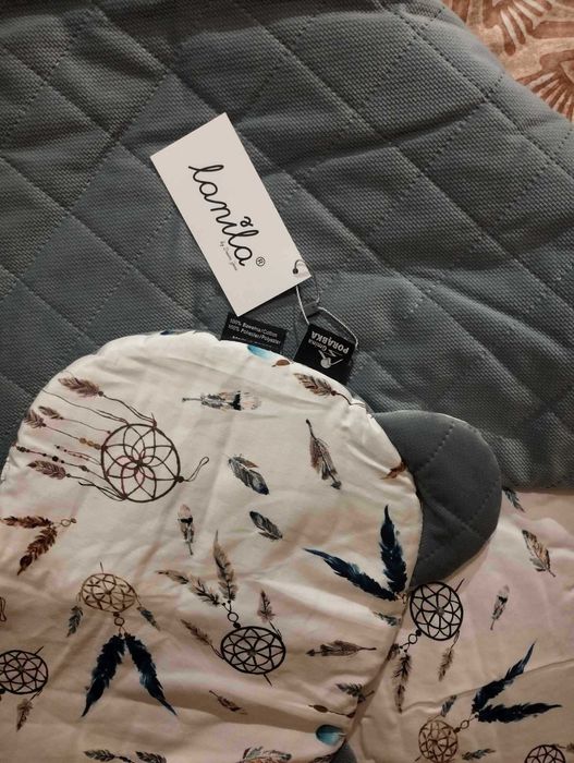Zestaw Komplet Kocyk + płaska poduszka Lanila