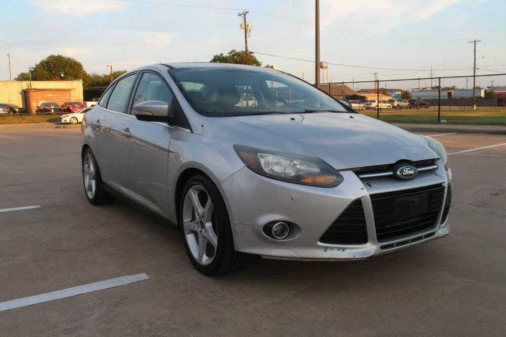 Ford Focus Titanium      2014