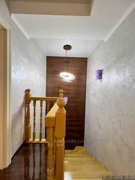 Оренда 3 кім, дворівневої квартири вул. Щепова 
Вул. Малоголосківська