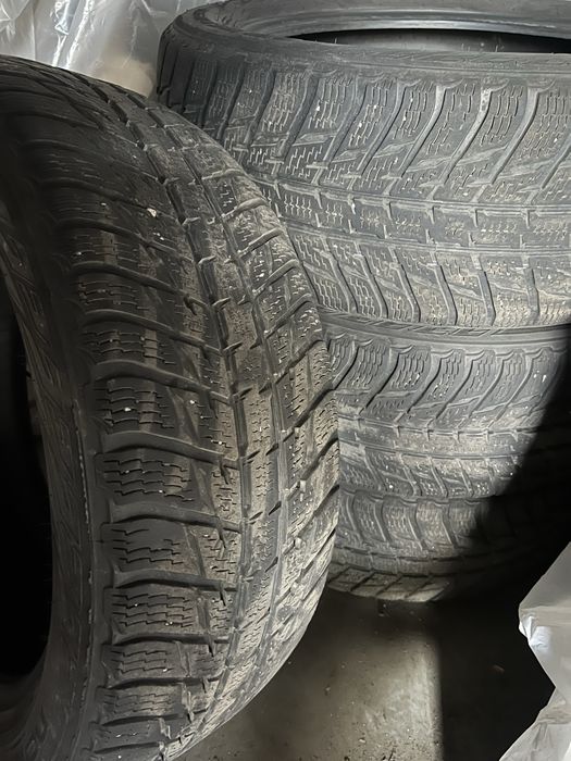 Nokian 215 55 R18 зима