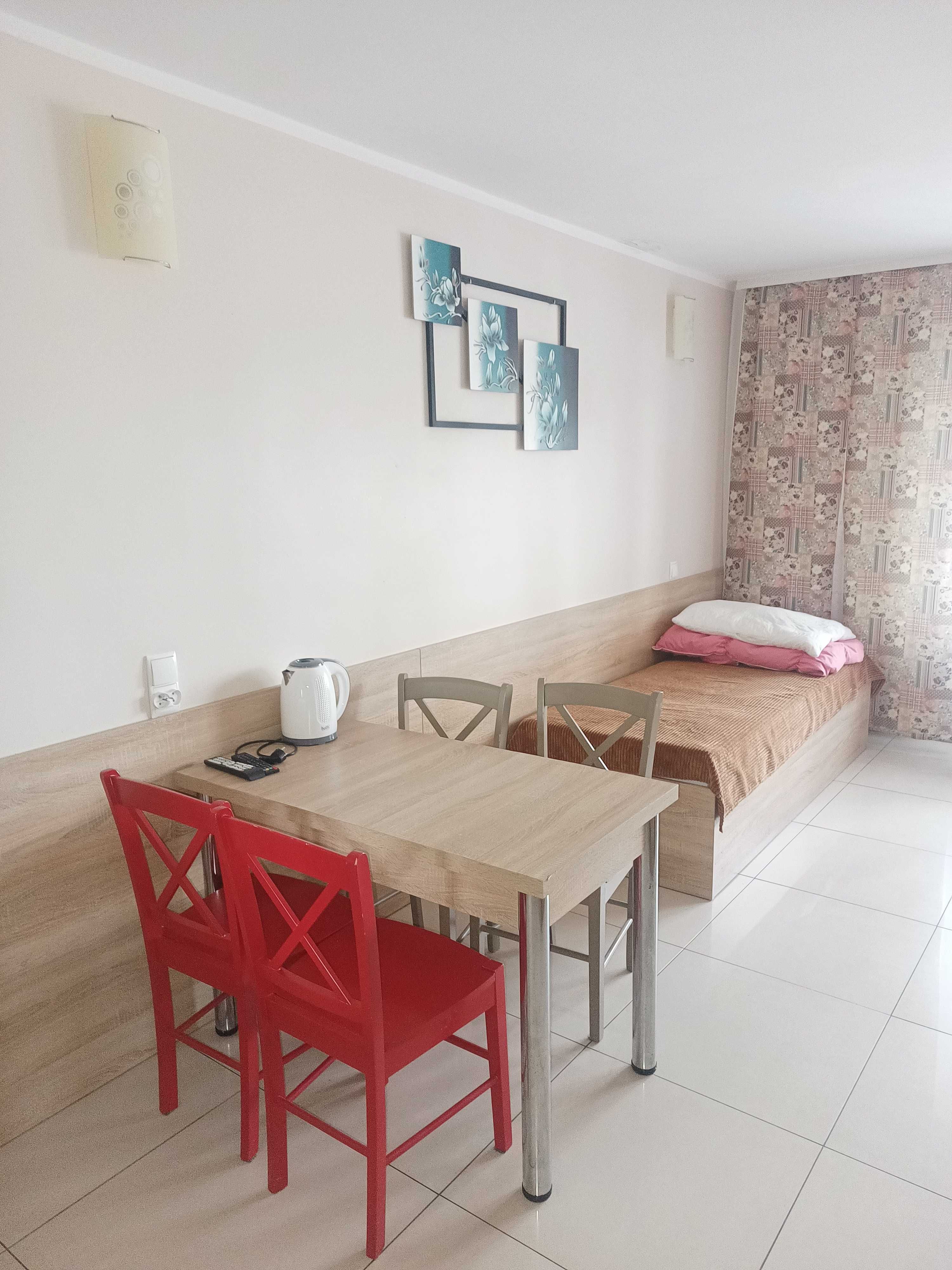 Wynajem pokoi i apartamentów, wynajem sali