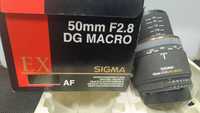 Объектив Sigma 50 mm f2.8 EX DG Macro for Nikon практически новий