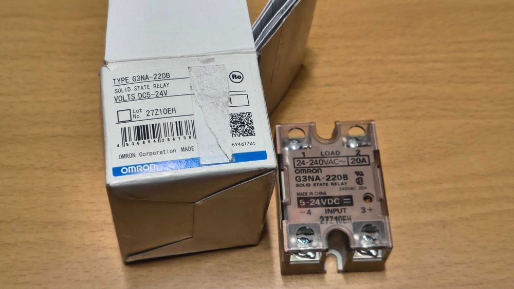 Przekaźnik półprzewodnikowy Omron G3NA-220B