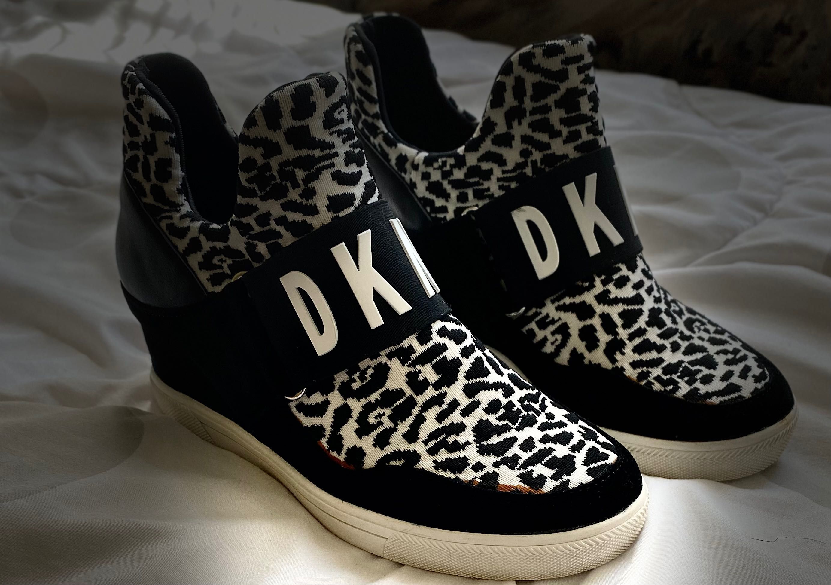 Buty DKNY , stan bardzo dobry