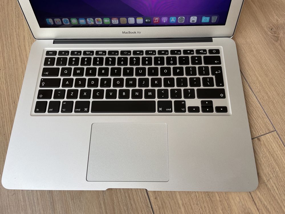 Idealny MacBook Air 13” 8/128 GB w PERFEKCYJNYM stanie!