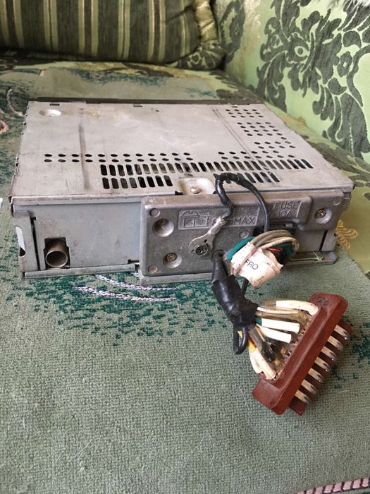 Автомагнитола KENWOOD KRC-157E