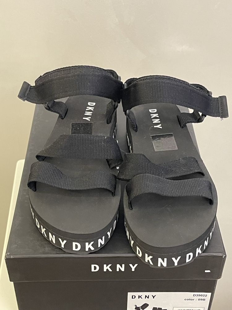 DKNY оригинальные босоножки Size:36