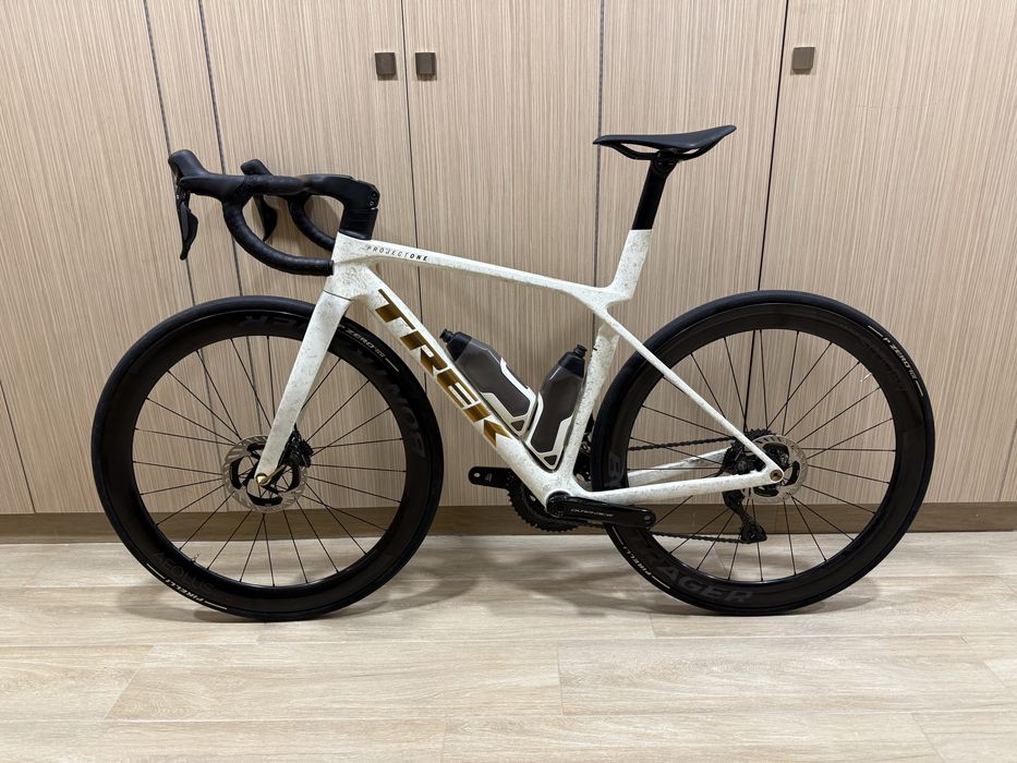 Trek Madone SLR 9 Gen 8 2025