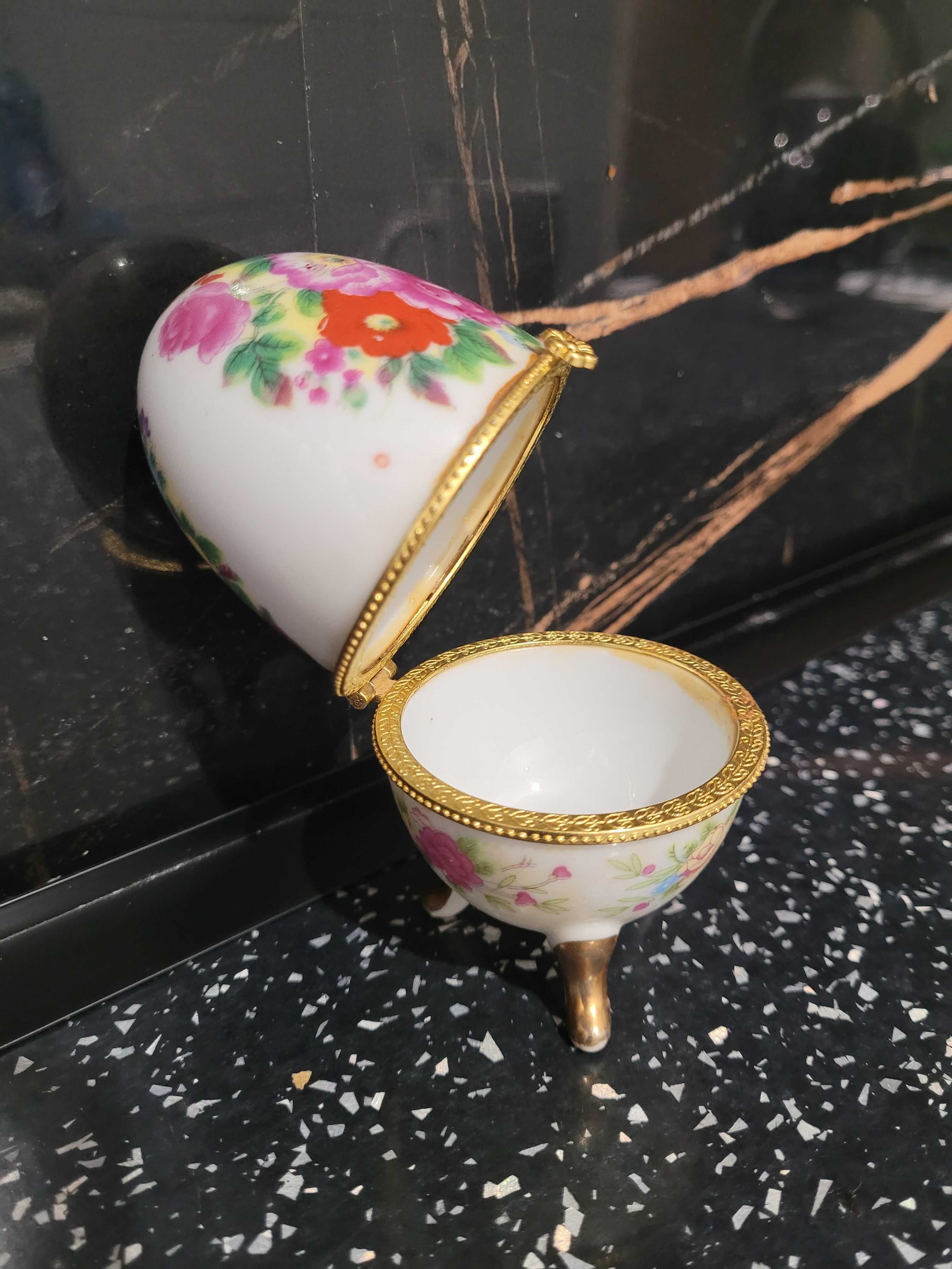 Puzderko- porcelana Faberge