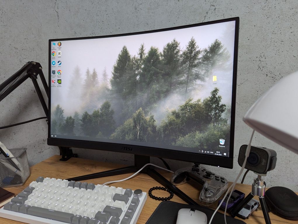 Монітор 23.6 MSI Optix G24C4 Full HD 1500R VA / 144 GHz / sRGB