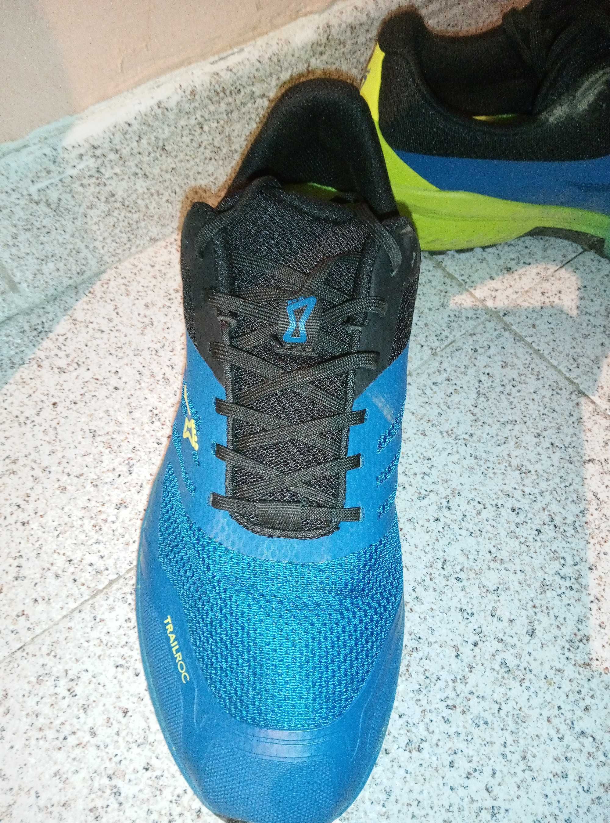 Sapatilhas INOV-TrailRoc 280_42_27cm_Trail_Corrida