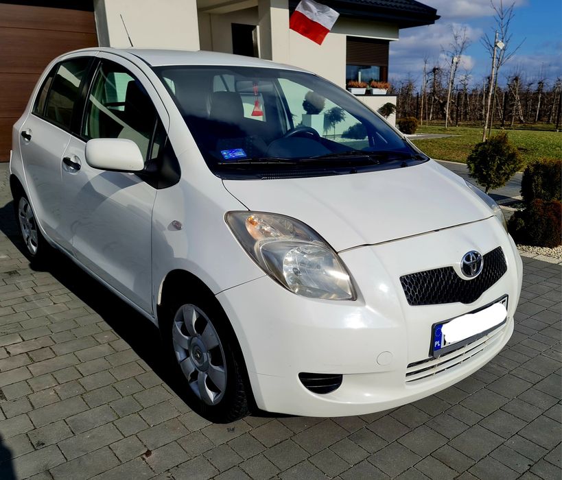 Toyota Yaris 1.3i Salon Polska