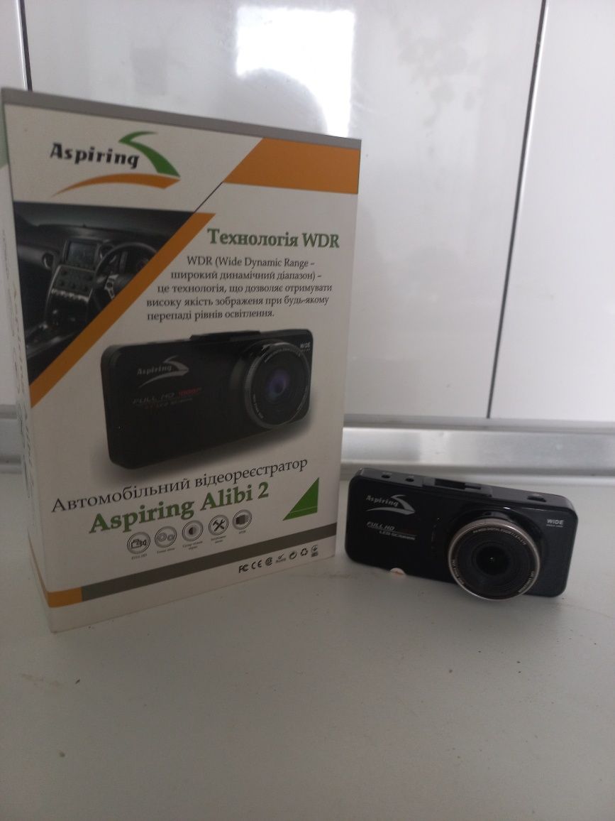 Автомобильний відеореєстратор Aspiriing Alibi 2