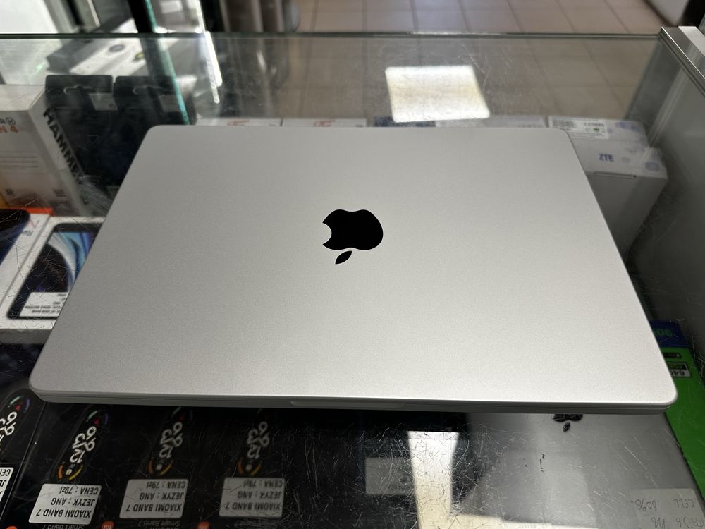 PROMOCJA Nowy Macbook Pro 14 2023r M2 Pro 16GB 512GB