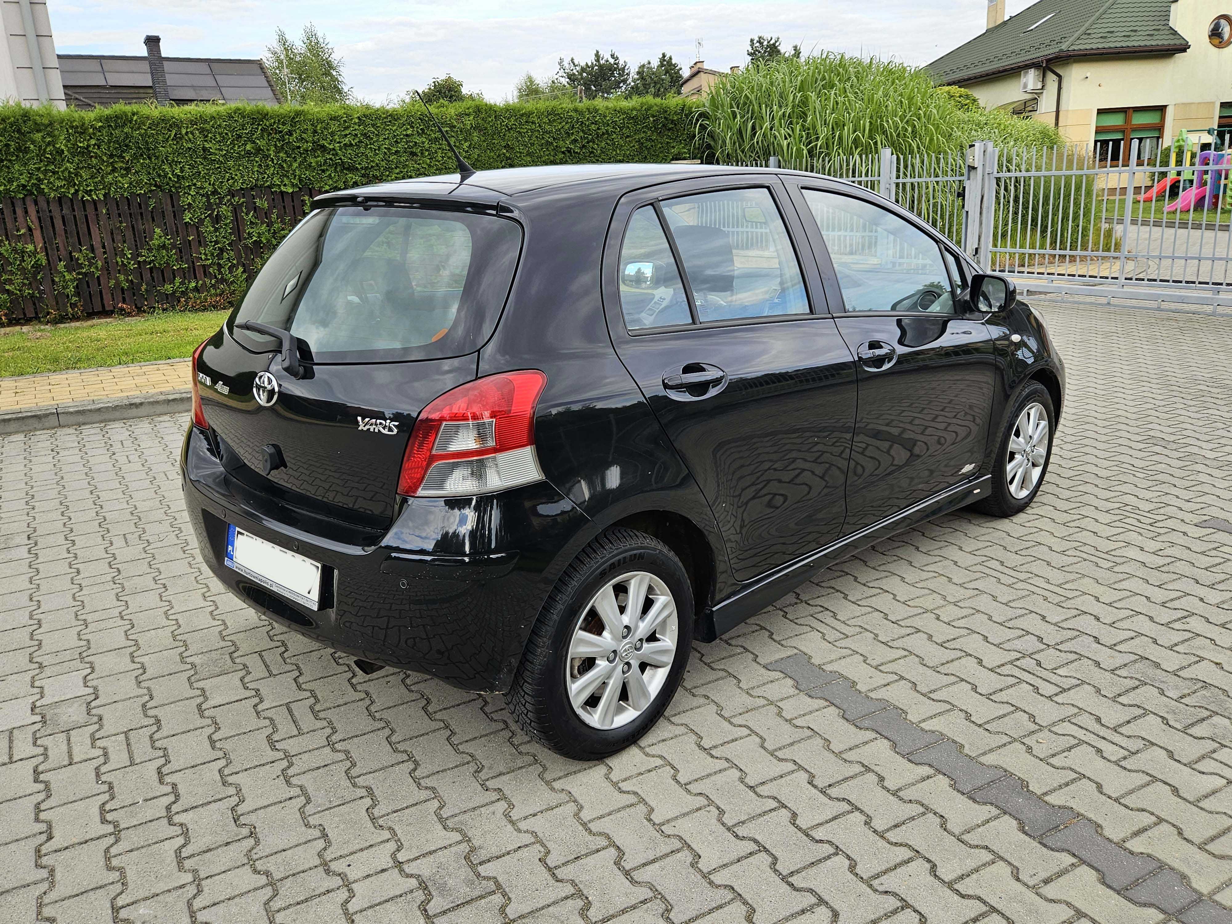 Toyota Yaris 1.3 VVT-i benzyna 101KM Automat