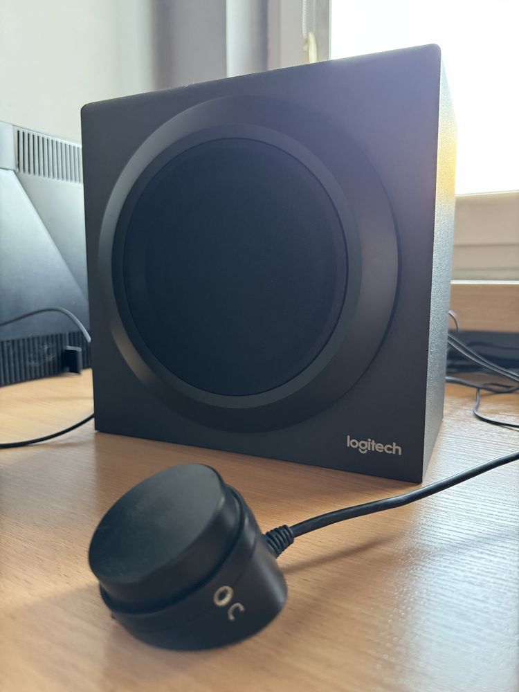 Głośniki Logitech + subwoofer
