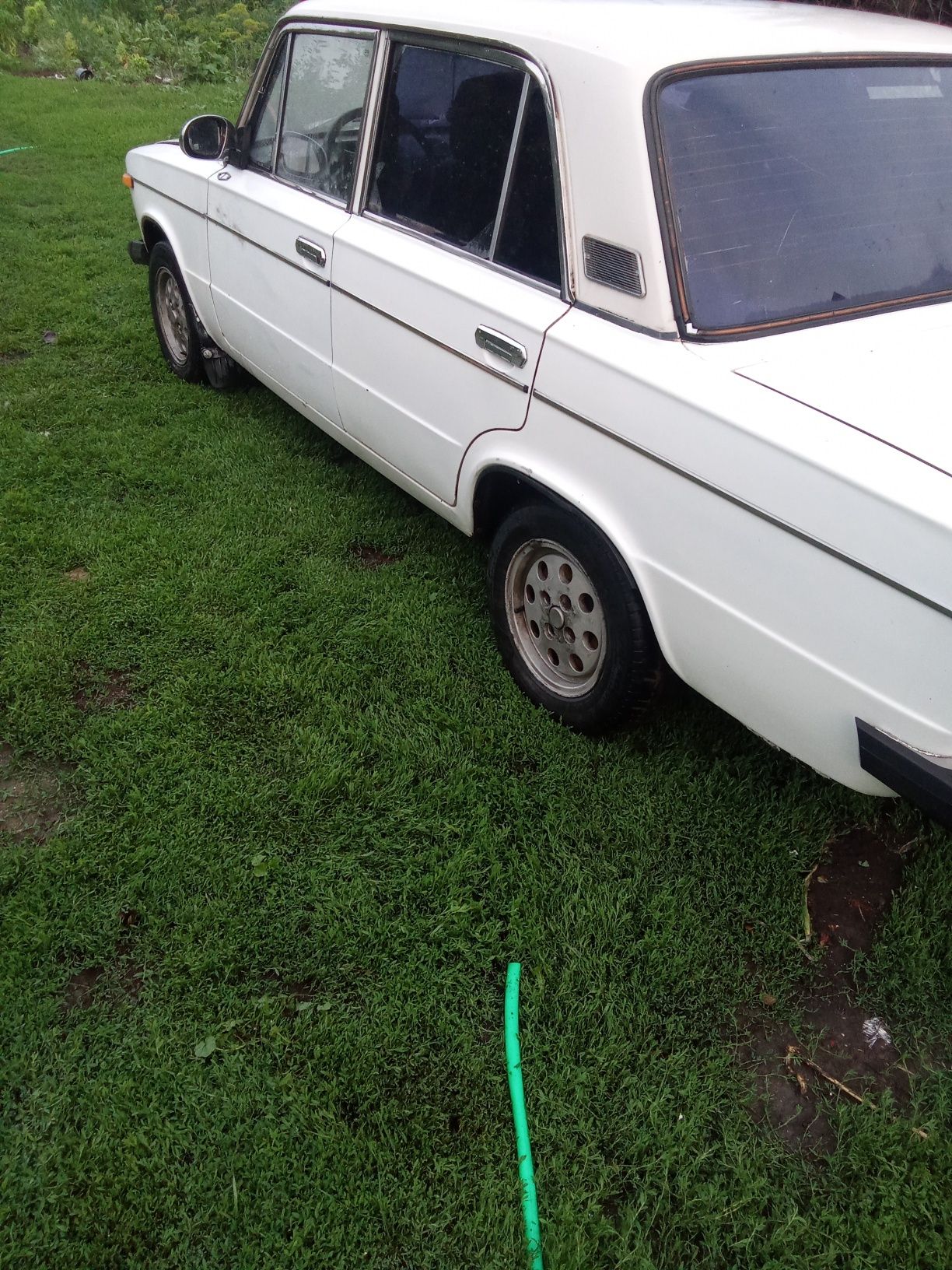 Продаю ваз 2106 стоїть без діла.
