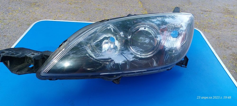 Фара передняя левая Mazda 3 bk хетчбек  (03-09г)