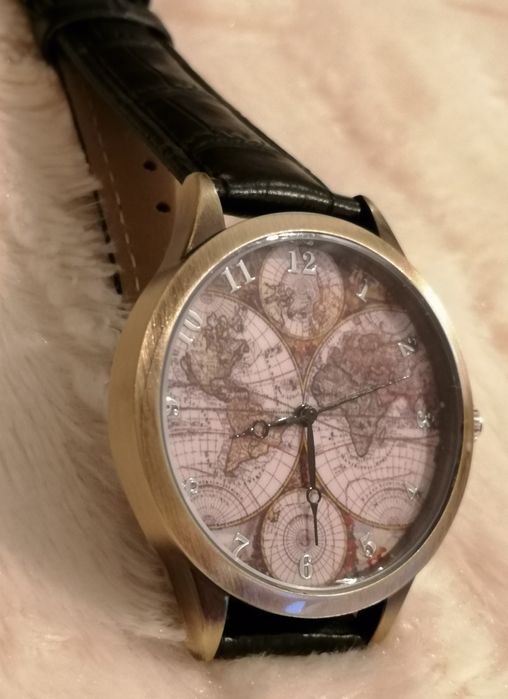 Zegarek z motywem mapa globusa patynowany i prezent budzik