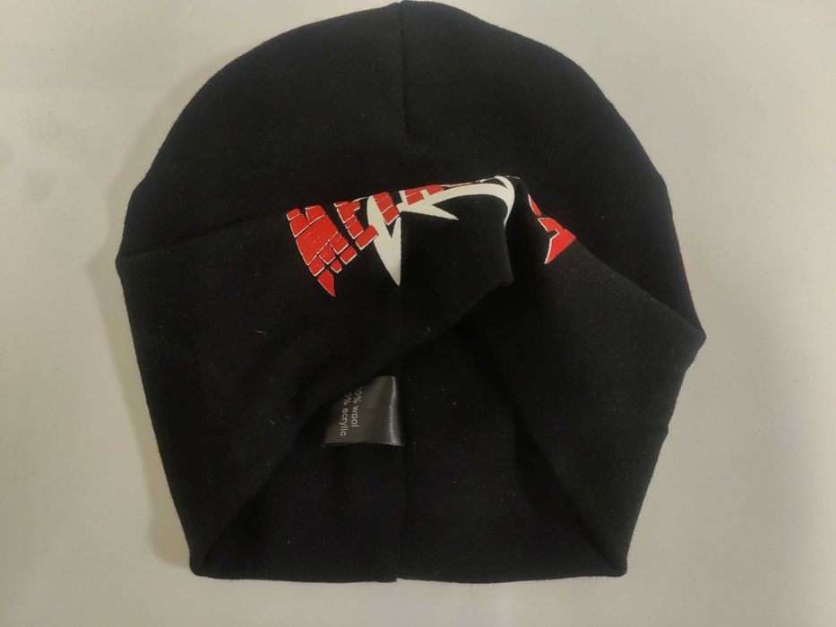 Шапка біні з принтом гурту Metallica (мерч), принт - зірка