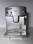Ekspres ciśnieniowy delonghi magnifica esam03.126.s