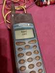 stary telefon Ericsson, sprawny bez baterii