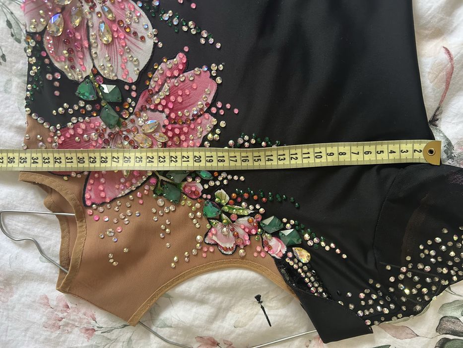 Strój do gimastyki artystycznej 140-150 cm