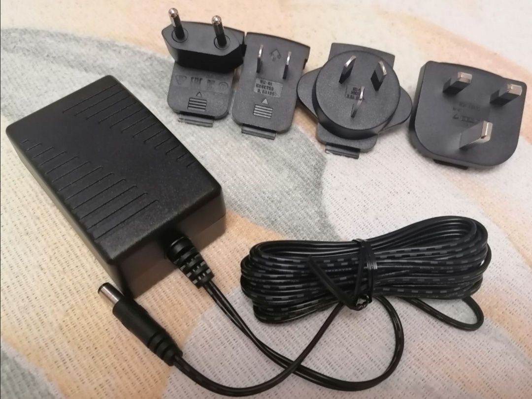 Адаптер блок питания Hon-Kwang HK-CP10-A05 100-240V~50/60Hz 0.35A