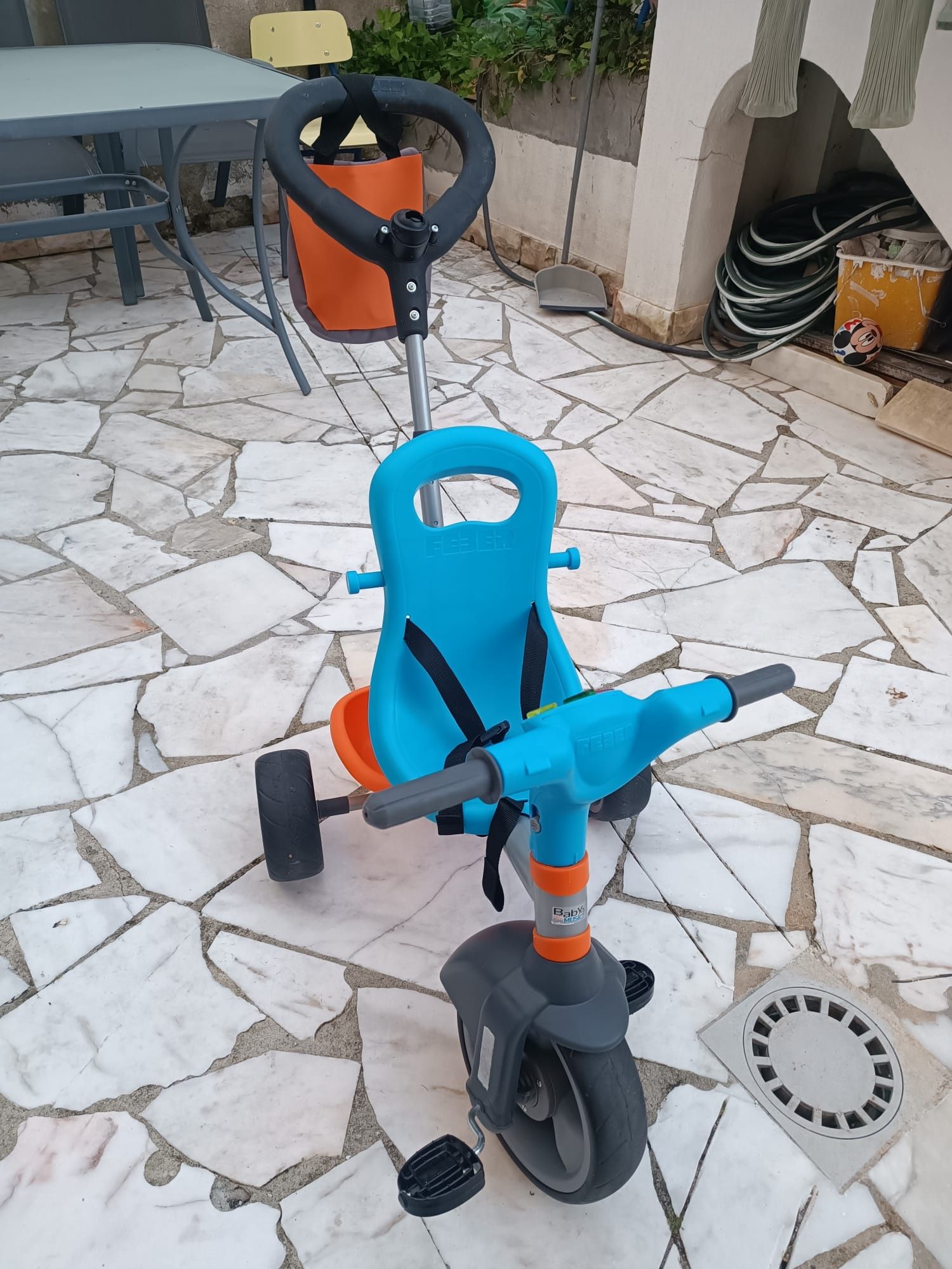 Vendo triciclo da Feber