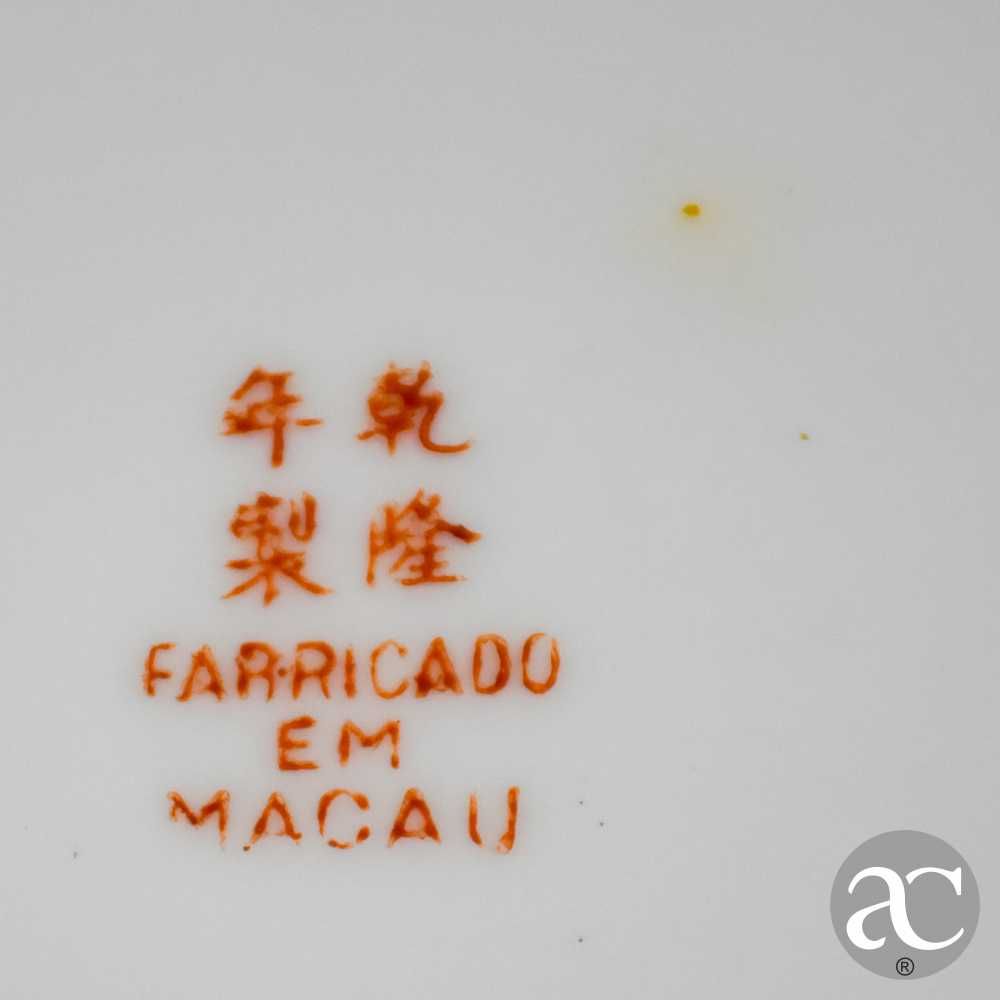 Conjunto 3 pratos em porcelana da China, decoração Mandarim circa 1970