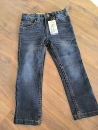 Nowe spodnie jeansowe 98 ciemny denim bliźniaki