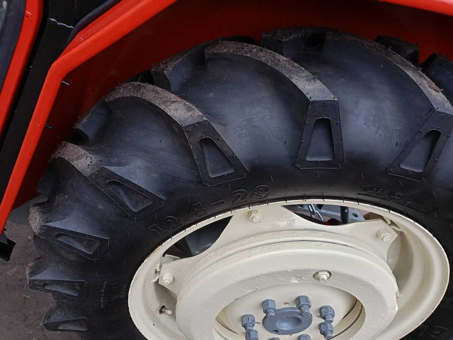 Ursus C-330 zarejstrowany idealny rok 1986 tel 8,8,8.1.2.2,3,2,6