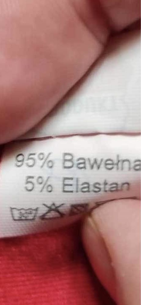 Czerwona bluzka damska z weluru, dekolt łezka, La Mu, rozmiar M/L