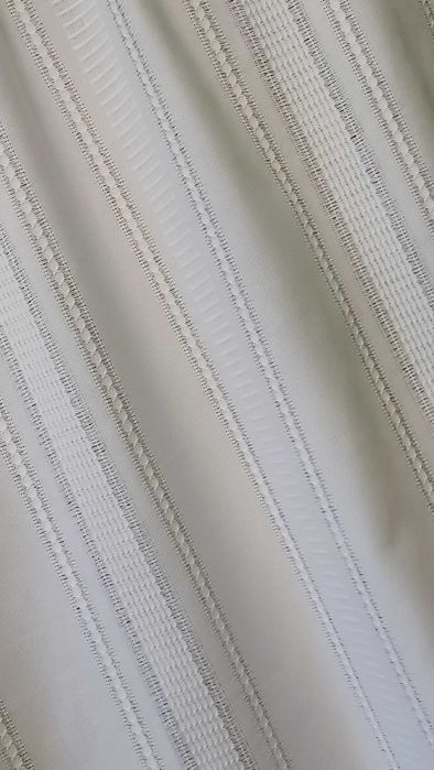 Zasłonki bawełniane krótkie kremowe z ażurowym wzorem 2kpl 75 zł