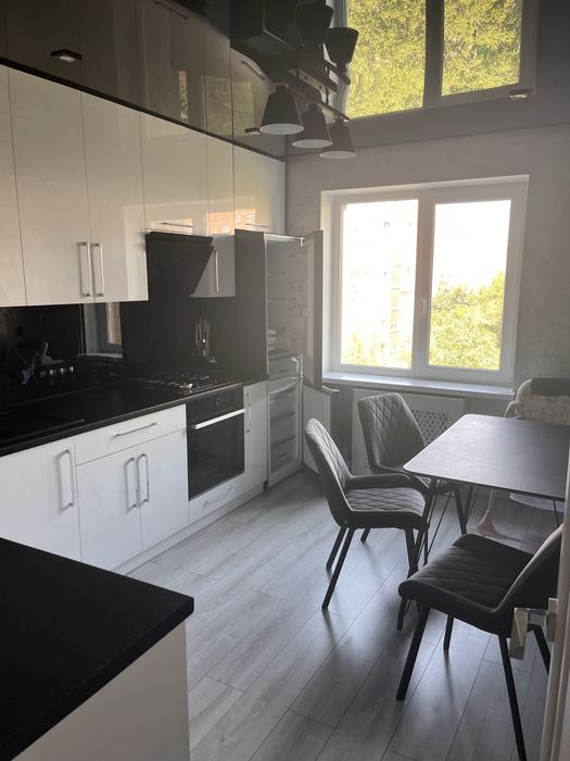 Продам 3-х комнатную квартиру Краматорск