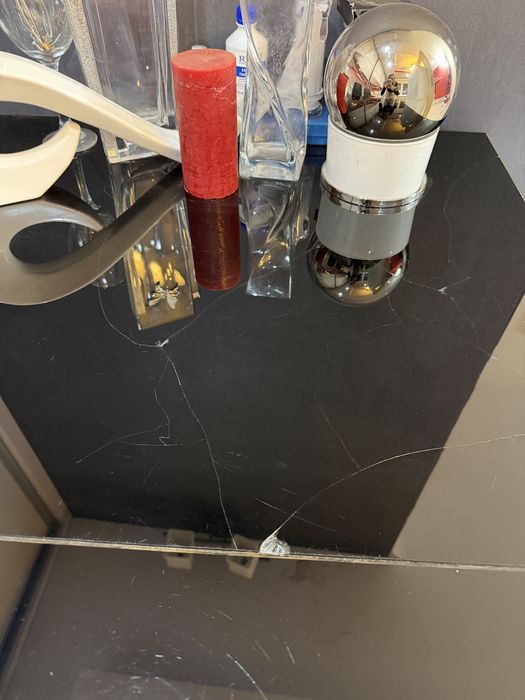 Oddam rozkładany stół