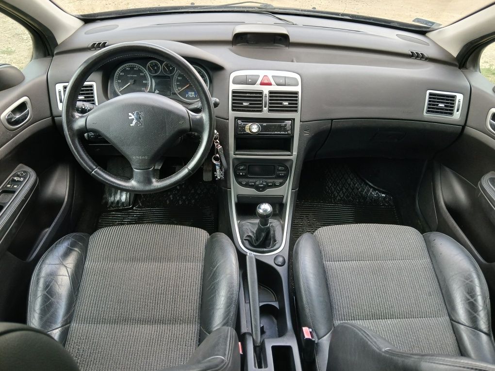 Peugeot 307 2.0Benzyna 2004r < Okazja < Opłaty < Zamiana