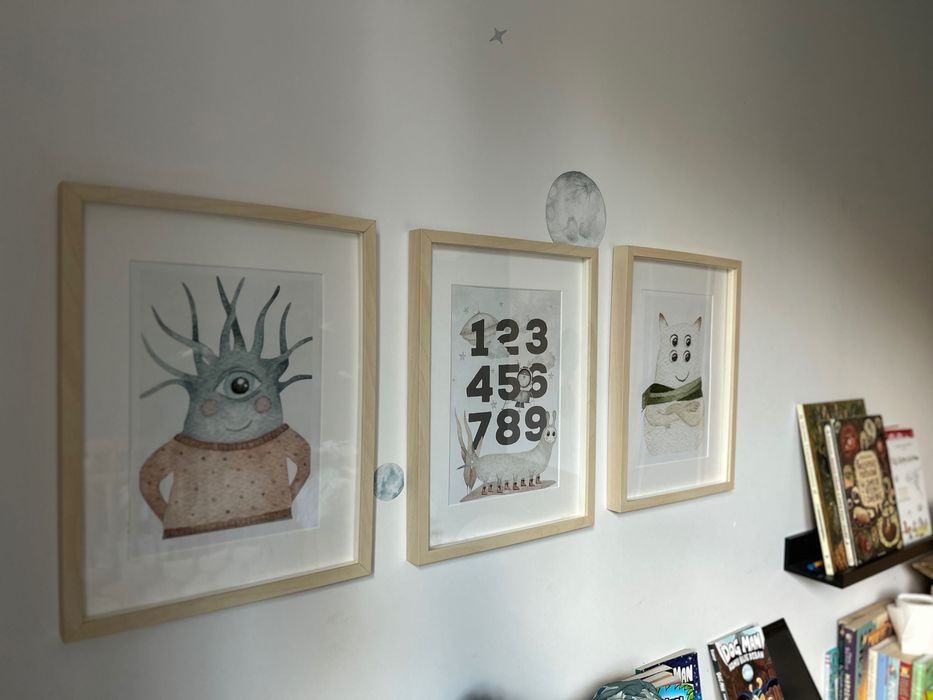 Zestaw plakatów w ramkach do pokoju dziecięcego