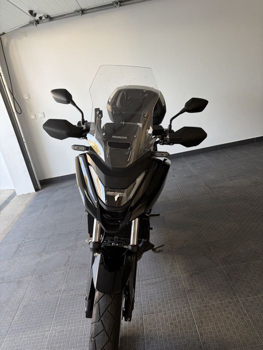 Honda NC 750X -Abril 2025 com muitos extras
