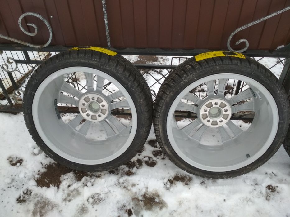 Литые диски Skoda VAG дизайн Trinity r17 5x100, шины Pirelli sottozero