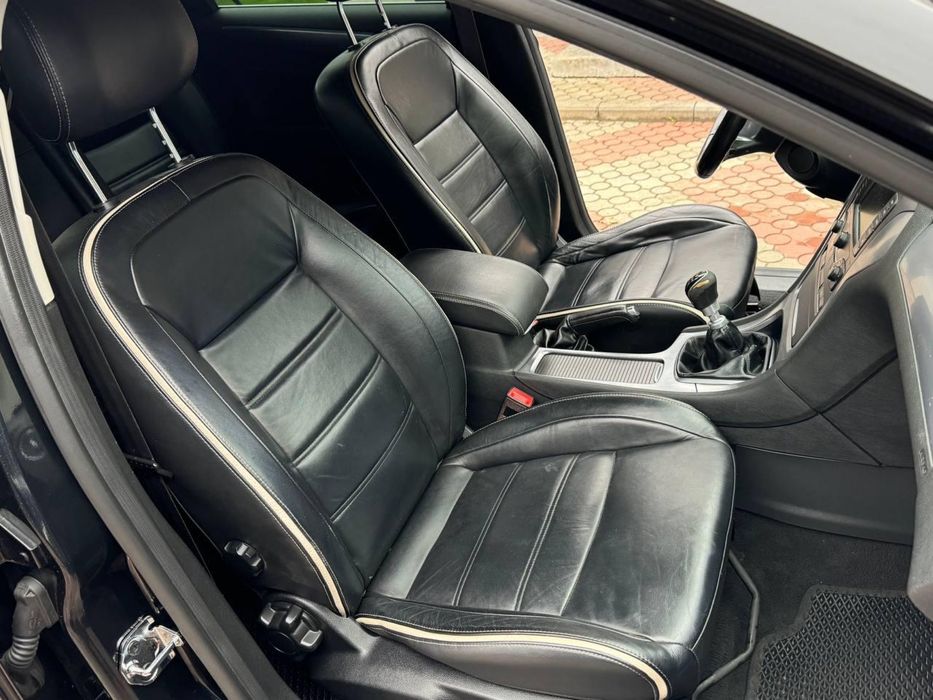 Ford Mondeo4   2013 рік